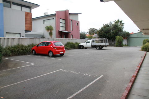 Malibu Apartments - Perth - Accommodation Gold Coast 16