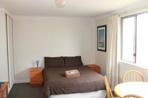 Malibu Apartments - Perth - Accommodation Gold Coast 3