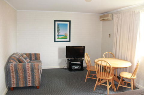 Malibu Apartments - Perth - Accommodation Gold Coast 7