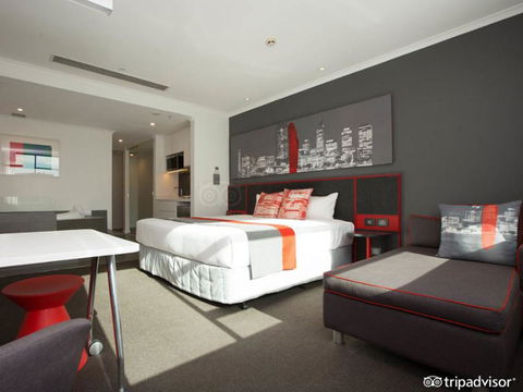 Citadines St Georges Terrace - Gold Coast 4U 3