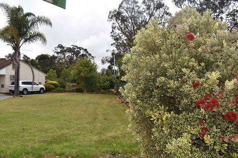 Mount Barker Valley Views Motel & Chalets, Western Australia - Gold Coast 4U 24