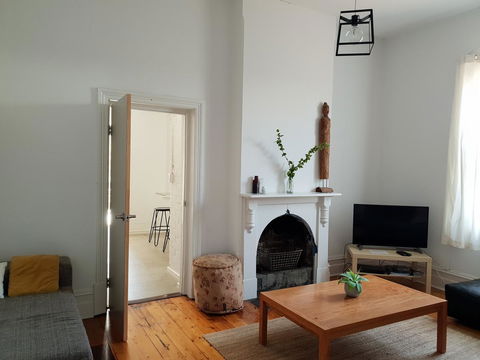 Captain\'s Heritage Cottage - Central Fremantle 2 Bedroom Historic Cottage - Accommodation Gold Coast 10