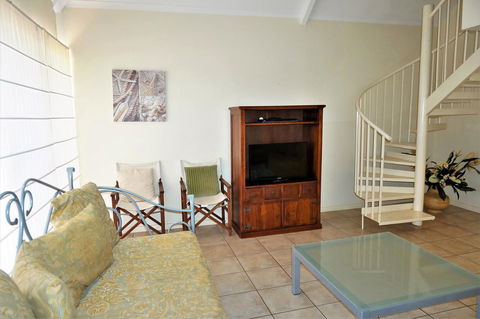 Osprey Holiday Village Unit 110 - Gold Coast 4U 7