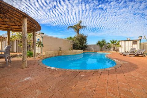 Osprey Holiday Village Unit 110 - Gold Coast 4U 24