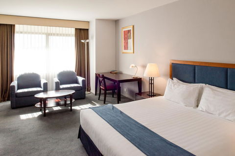 Seasons Of Perth - Gold Coast 4U 4