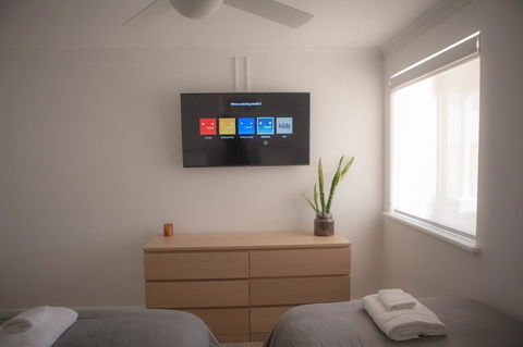 FortyTwo - Oceanside Retreat Busselton - 1 Gold Coast 15