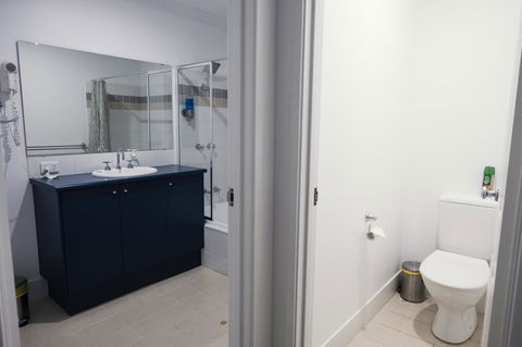 FortyTwo - Oceanside Retreat Busselton - 1 Gold Coast 11