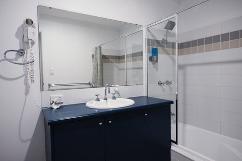 FortyTwo - Oceanside Retreat Busselton - 1 Gold Coast 10