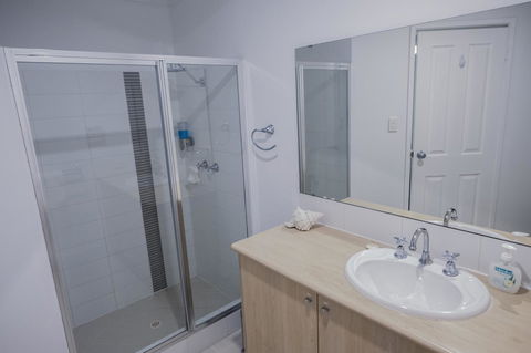 FortyTwo - Oceanside Retreat Busselton - 1 Gold Coast 12
