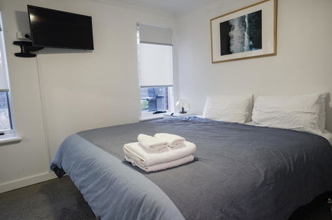 FortyTwo - Oceanside Retreat Busselton - 1 Gold Coast 3