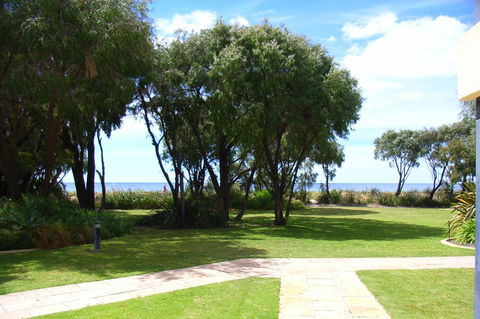 Cape View Beach Resort - 1 Gold Coast 43