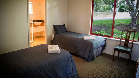 Karri Mia Chalets And Studios - Gold Coast 4U 16