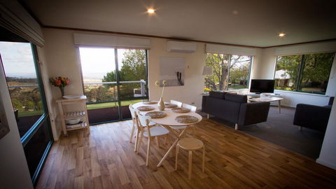 Karri Mia Chalets And Studios - Gold Coast 4U 8