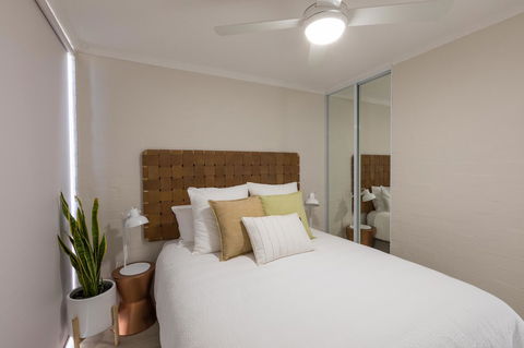 Number 72 Kalbarri Riverview Apartments - Gold Coast 4U 5