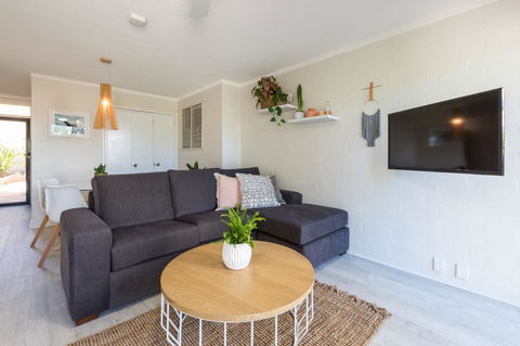 Number 72 Kalbarri Riverview Apartments - Gold Coast 4U 2