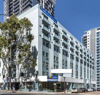 Comfort Inn  Suites Goodearth Perth - Gold Coast 4U