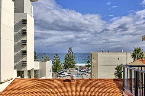 West Beach Lagoon 123 - Location & Views!!! - Gold Coast 4U 13