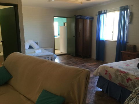 Surf Shack - Gold Coast 4U 0