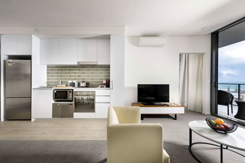 Ramada By Wyndham VetroBlu Scarborough Beach - Accommodation Gold Coast 17