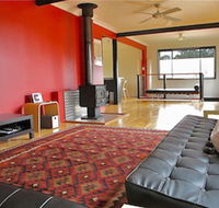 Pendeli Beach House - Gold Coast 4U