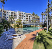 Ocean View Great FacilitiesViews - Gold Coast 4U