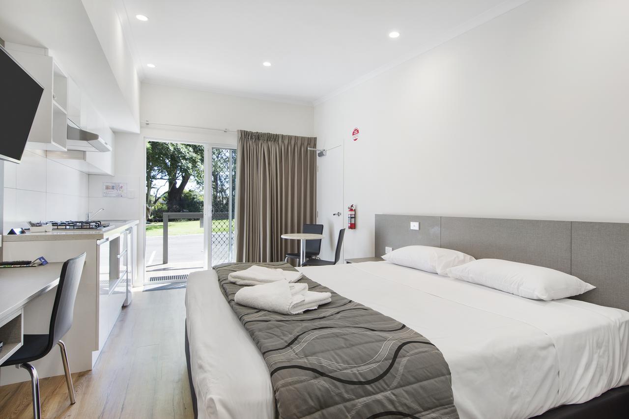 Forrestfield WA Accommodation Gold Coast