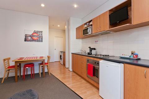 Central City Exclusive Apartments - Gold Coast 4U 3
