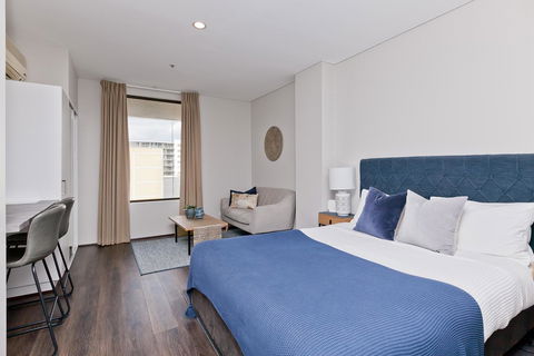Central City Exclusive Apartments - Gold Coast 4U 25