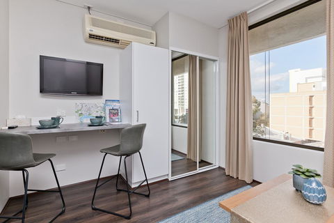 Central City Exclusive Apartments - Gold Coast 4U 23