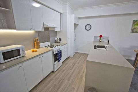 Morisset Serviced Apartments - Gold Coast 4U 27