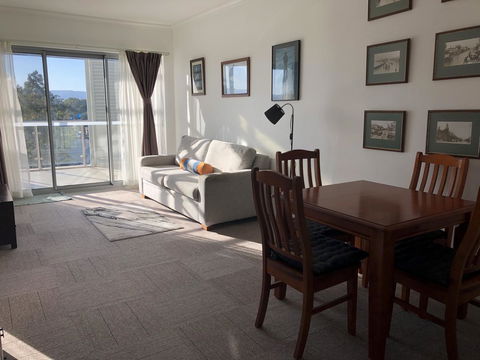 Morisset Serviced Apartments - Gold Coast 4U 1