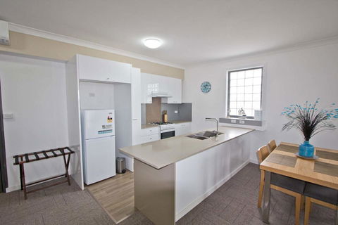 Morisset Serviced Apartments - Gold Coast 4U 33