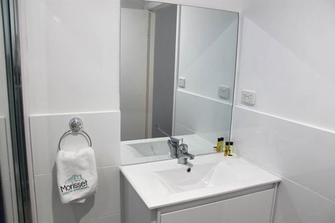 Morisset Serviced Apartments - Gold Coast 4U 9