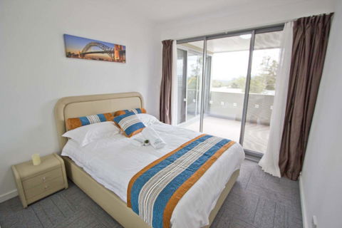 Morisset Serviced Apartments - Gold Coast 4U 16