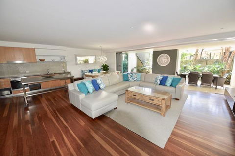 East On Byron - Gold Coast 4U 19