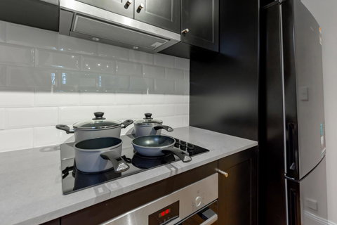 Heritage Townhouse Near Harbour Bridge - 1 Gold Coast 14