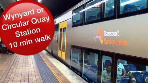 Heritage Townhouse Near Harbour Bridge - 1 Gold Coast 3