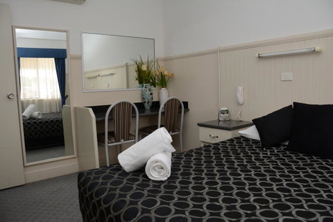 Ben Chifley Motor Inn - Accommodation Gold Coast 18