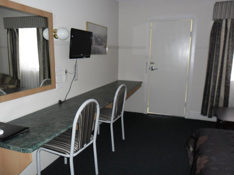 Ben Chifley Motor Inn - Accommodation Gold Coast 40