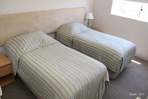 Mollymook Cove Apartments - Gold Coast 4U 17