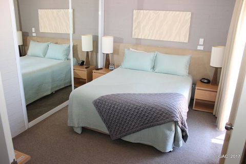 Mollymook Cove Apartments - Gold Coast 4U 33