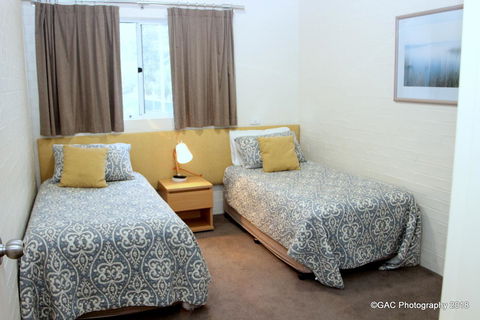 Mollymook Cove Apartments - Gold Coast 4U 26