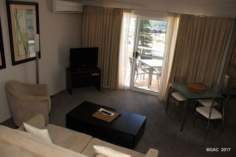 Mollymook Cove Apartments - Gold Coast 4U 10