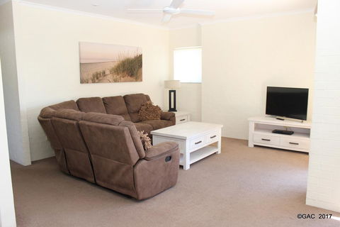 Mollymook Cove Apartments - Gold Coast 4U 9