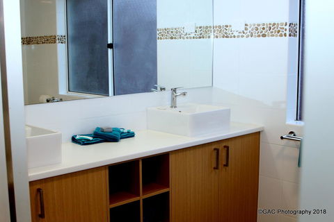 Mollymook Cove Apartments - Gold Coast 4U 28