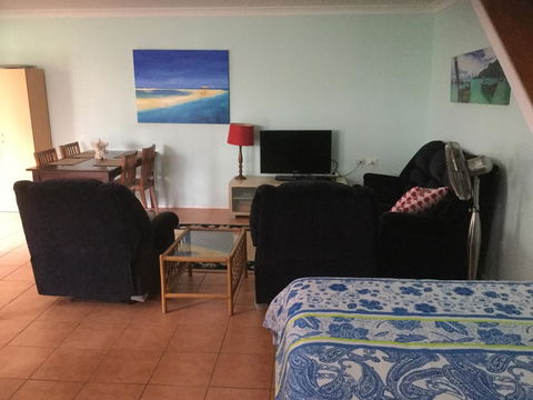 Jetz Bungalow - Accommodation Gold Coast 10
