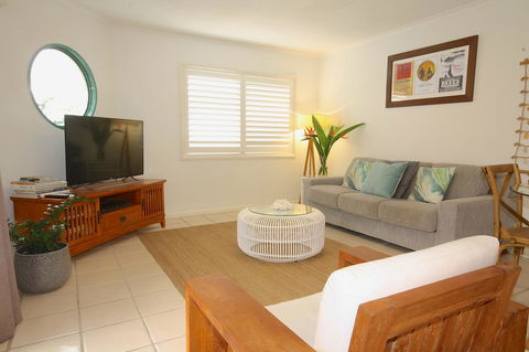 Cossies By The Sea - Gold Coast 4U 7