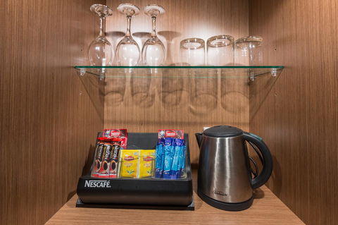 Metro Hotel Miranda - Gold Coast 4U 3