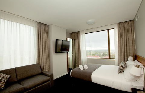 Metro Hotel Miranda - Gold Coast 4U 23