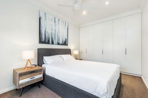 Kensington Self-Contained Modern House (89BROM) - Gold Coast 4U 13